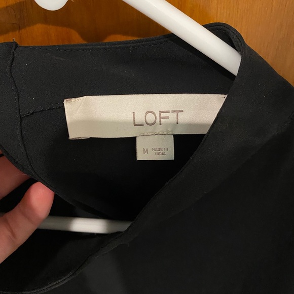 LOFT Button Back Blouse - Picture 3 of 4